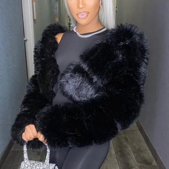 Jurllyshe fur coat Clearance